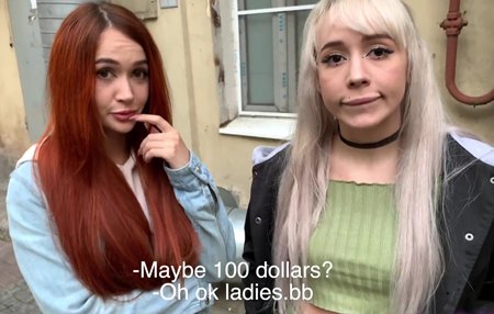 Две русские телочки с хорошими жопами сотку зелени точно не профукают.